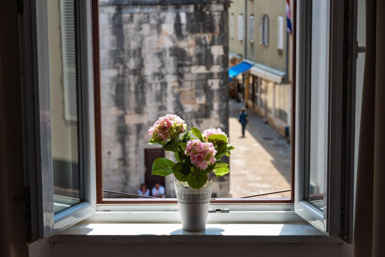 Luxury Old Town Couette-café *